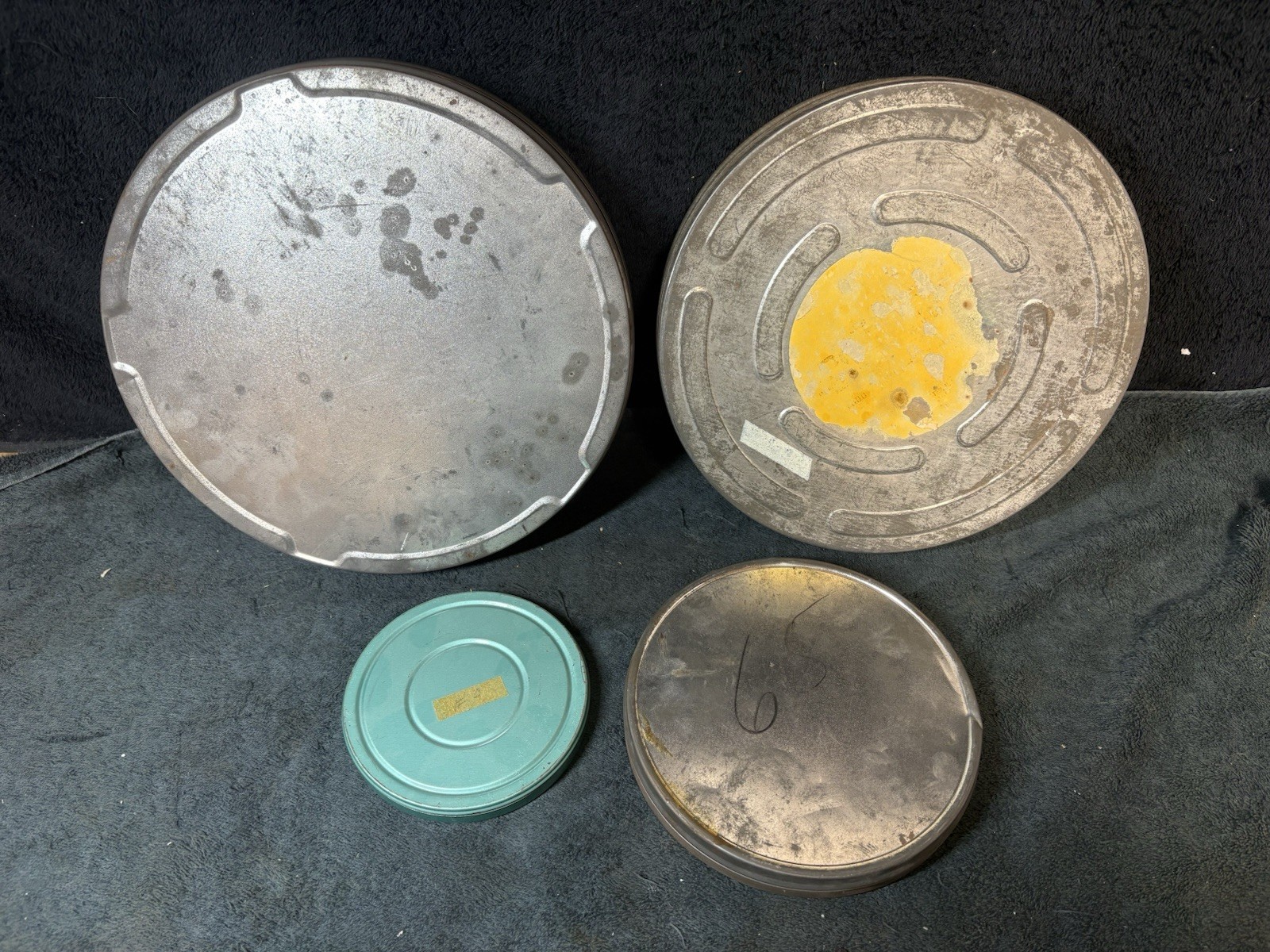 Lot Of 4 Vintage Metal Film Canisters Kodak & Roy’s Photo Service -Display