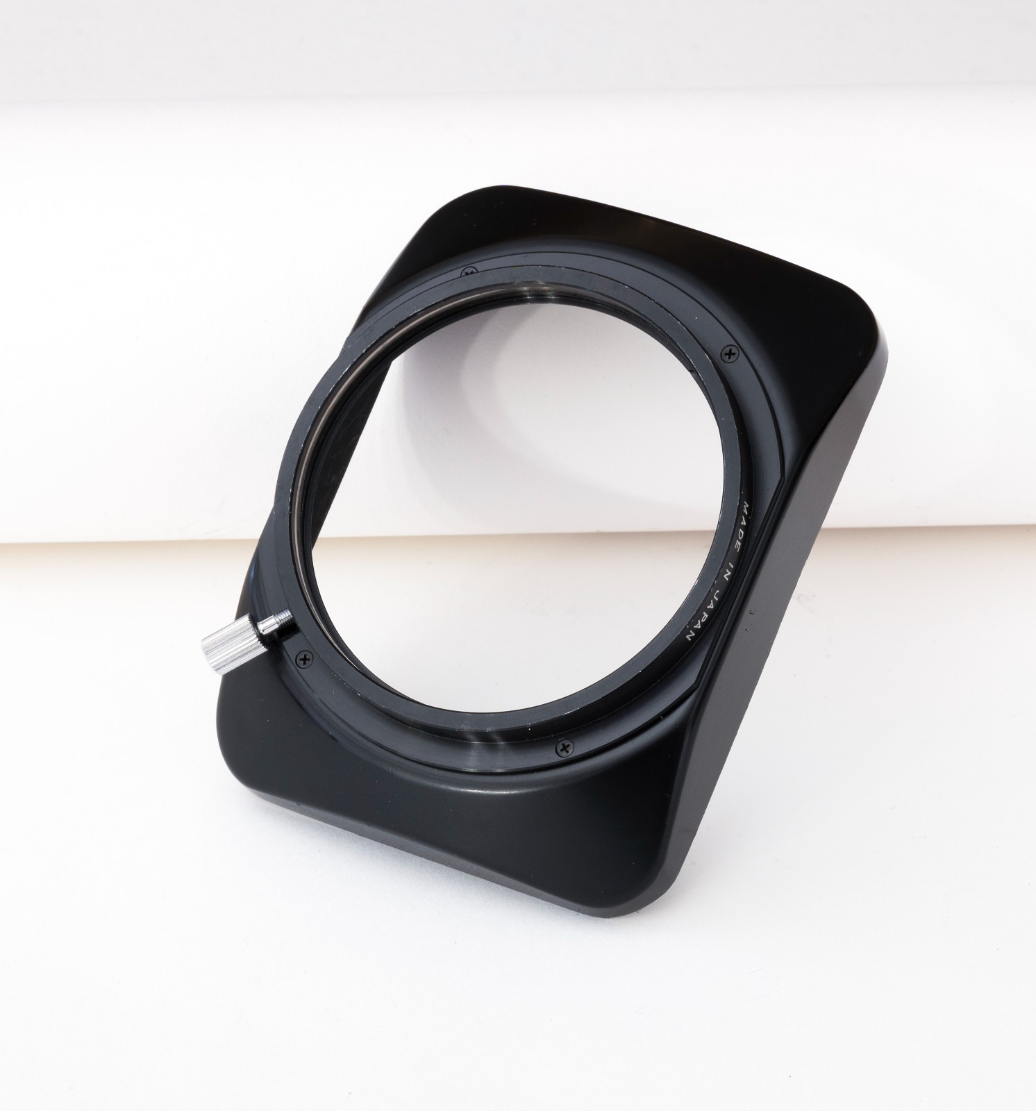 Mamiya Lens Hood For Sekor 50mm f/6.3 Universal Press/Super23 slip on/locking