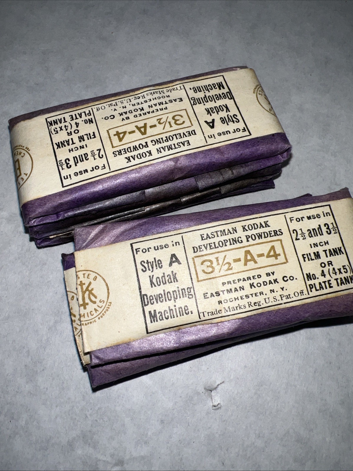 Vintage EASTMAN KODAK Developing Powder Box w/ Powders 21/2″- 3-1/2″ A-4