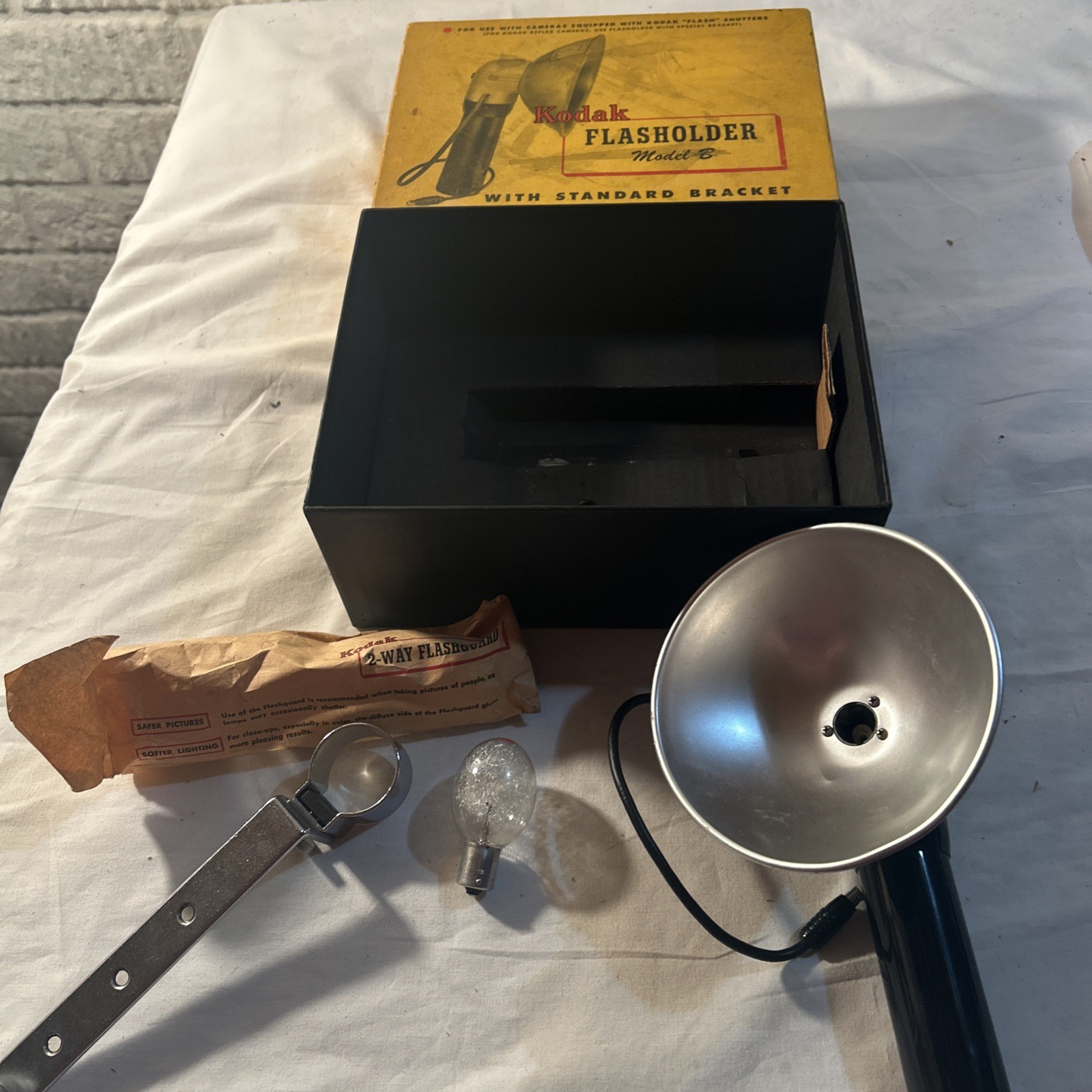 Vintage Kodak Flasholder Model B With Box