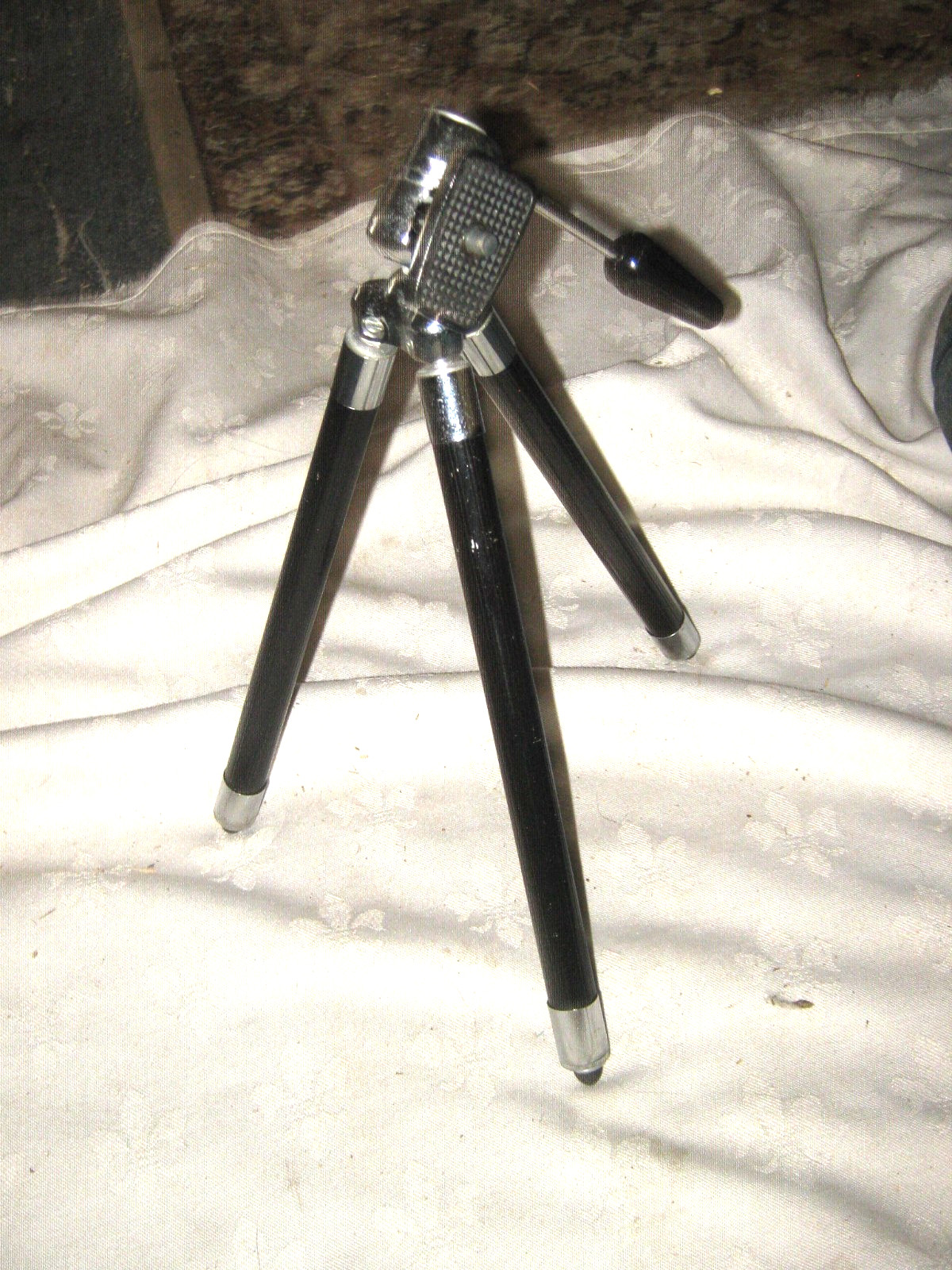 A Vintage Leather Cased Orion Chrome & Back Telescopic Leg Camera Tripod