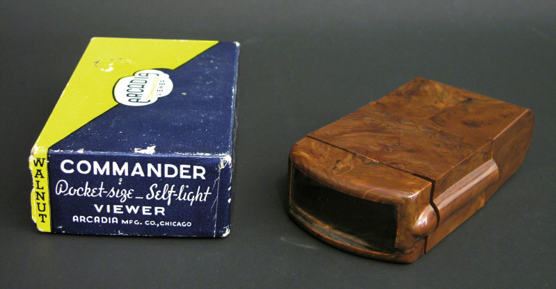 c1954 Bakelite Arcadia Commander Folding Pocket Slide Viewer with Original Box