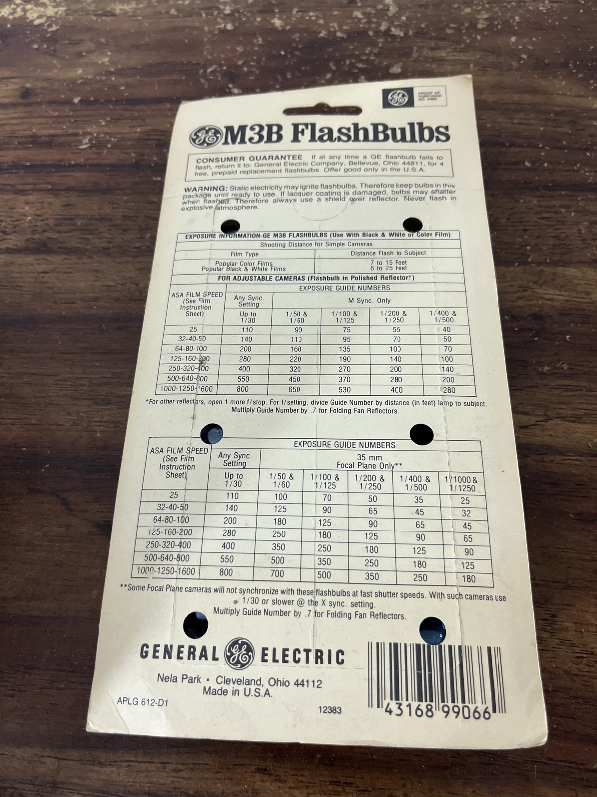 Vintage GE M3B Blue Camera Flashbulbs Unopened 12 Unused Blue Bulbs