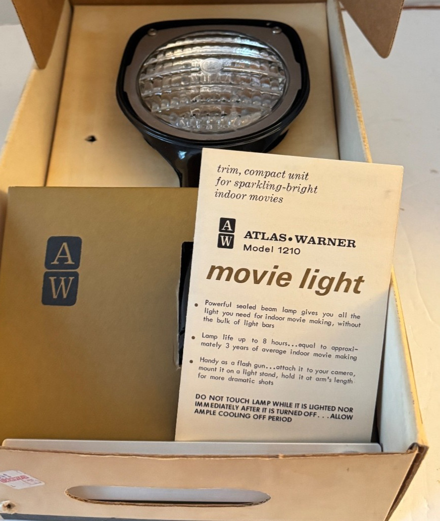 Atlas Warner AW Movie Camera Light Model 1210 NOS NIB Vintage
