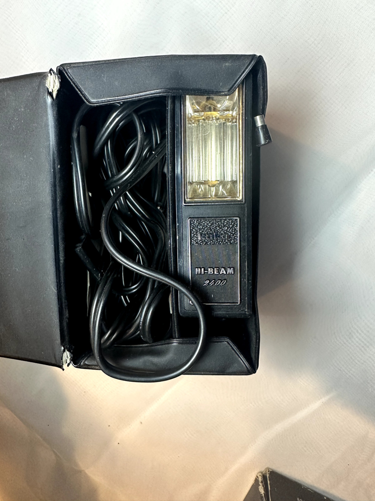 Vintage Kako Hi-Beam 2400 Camera Flash With Case AC Adapter-Power Cord Untested