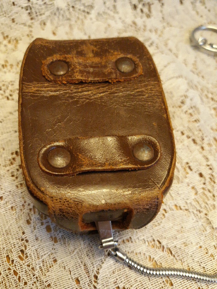 VTG The Argus L3 Lightmeter West Germany Leather Case Chain Palm Size Photograph