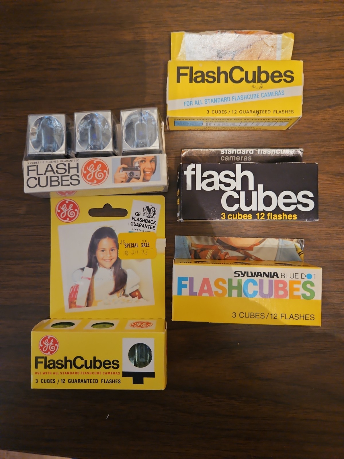 Vintage Flashcubes Flash Cubes GE Sylvania Norelco 14 Cubes In Boxes