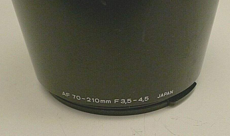 Olympus AF 70-210mm F 3.5-4.5 Lens Hood – Plastic – Japan