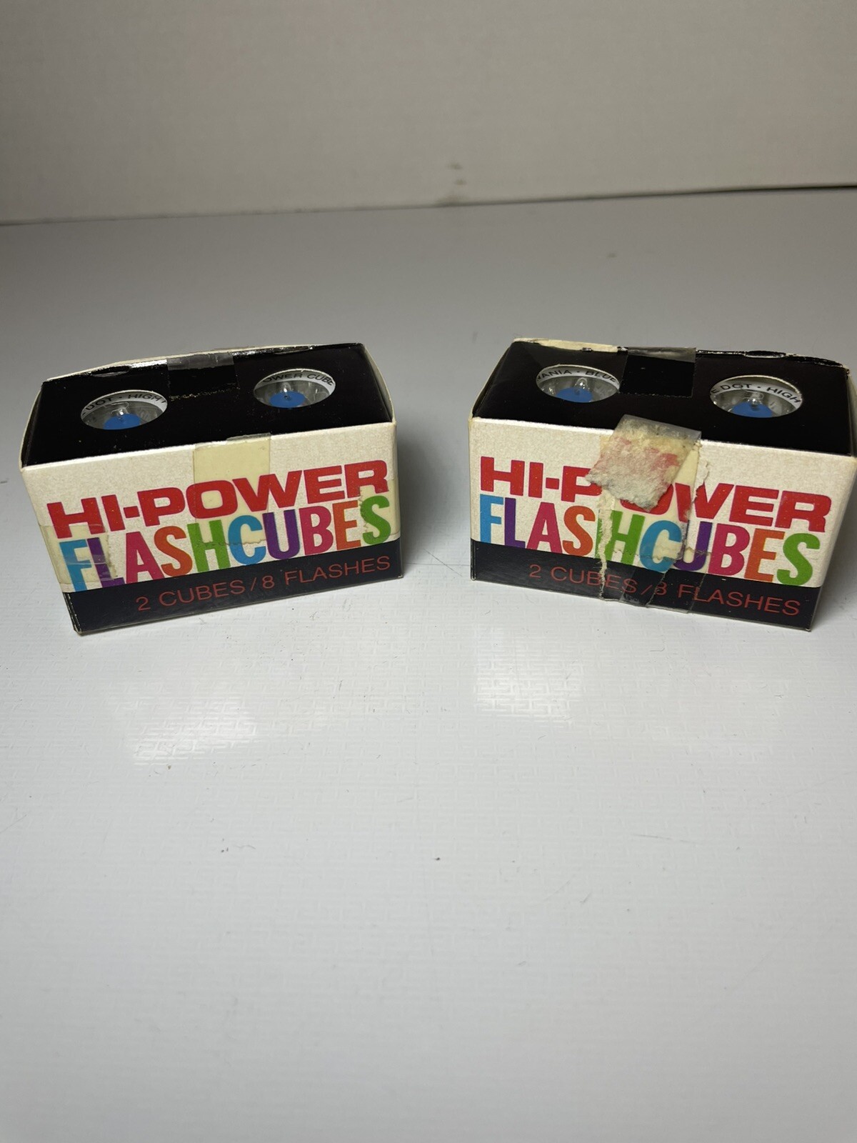 Vintage Sylvania Blue Dot Flash Cubes Flashbulbs For Camera 2 Packs With 2 Bulbs