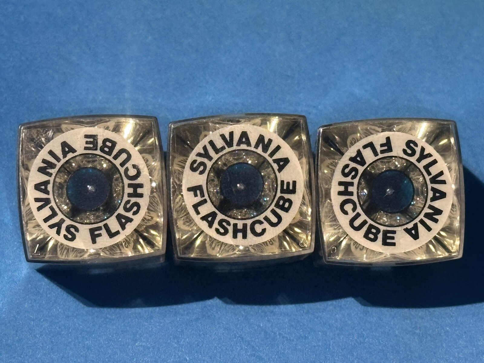 GTE Sylvania Flash Cubes 3 Cubes In Original Box 12 Flashes Total BLUE DOT NEW