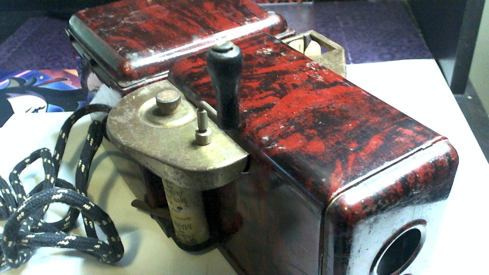 Vintage Hand Crank Lantern Projector Duracolor film Uncle sams paper film LOOK !