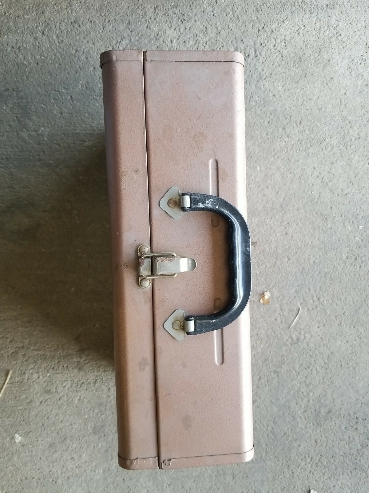 Acme Lite metal carrying storage case
