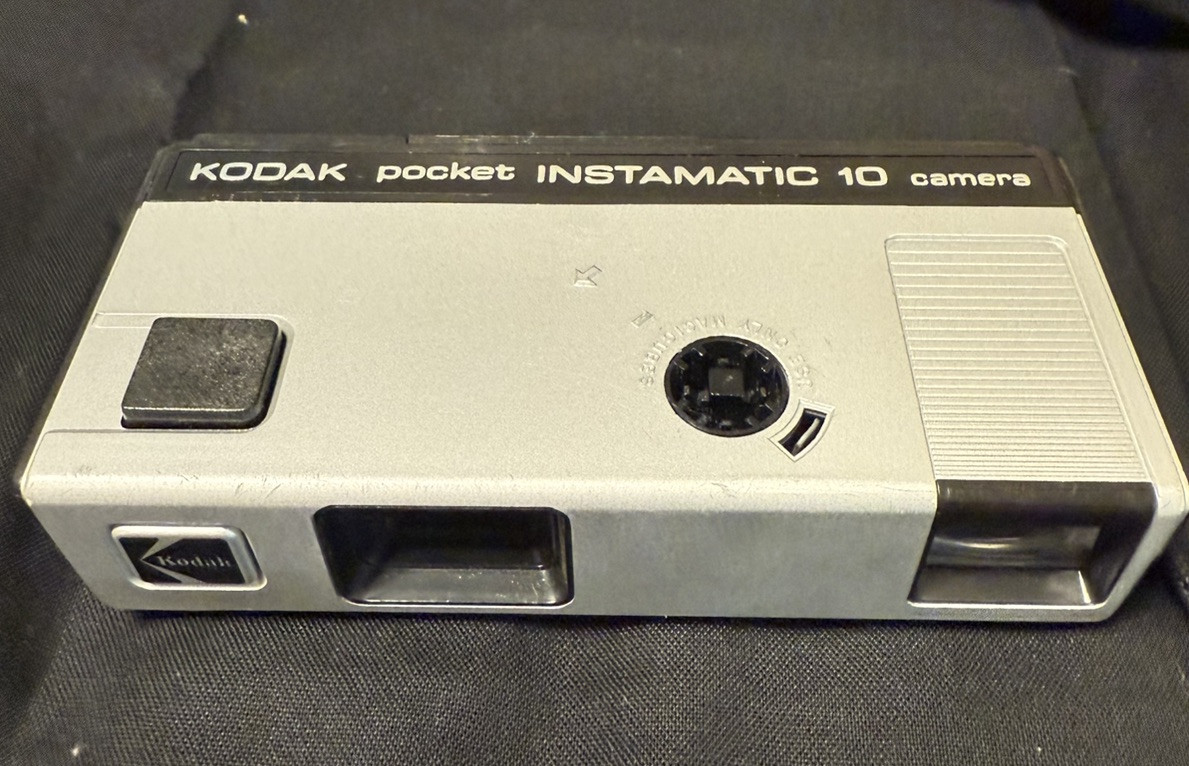 Vintage Camera Case Kodak 1970’s Plush Interior Camera Carrier W/ Instamatic 10