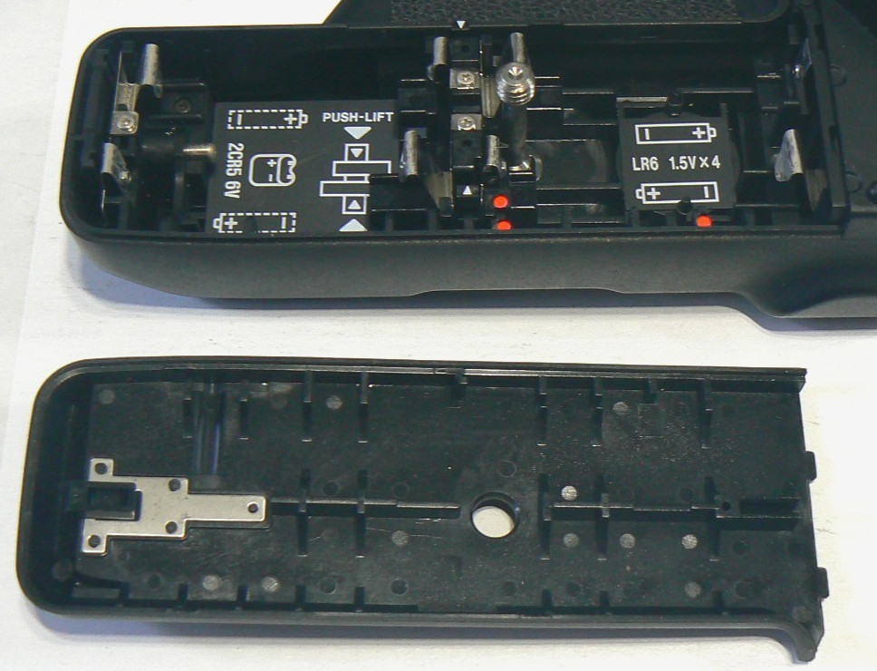 Canon BP-50 Power Battery Pack Grip for Canon EOS 55 Elan II IIE – Made in Japan