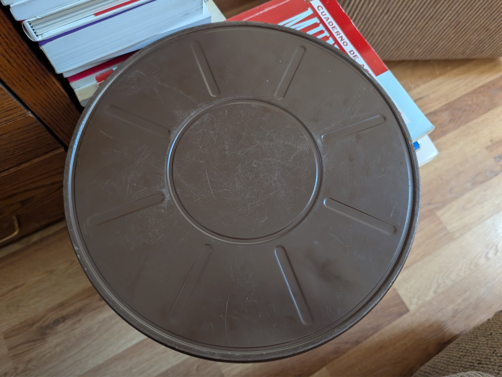 WTTW Chicago 16mm Brown Metal Film 12 1/2 Canister