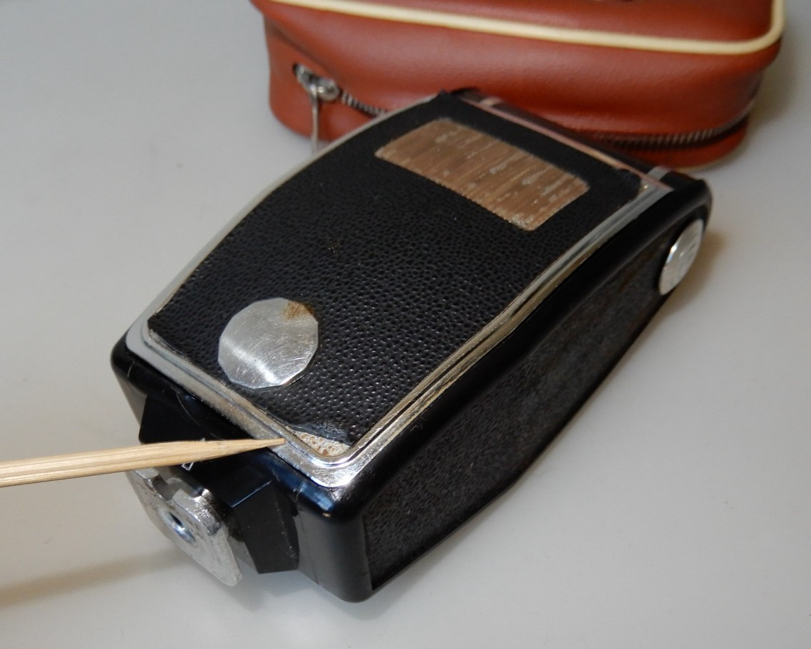 Agfa (Germany) Agfalux Foldable Flash Bulb Accessory + Original Carrying Case