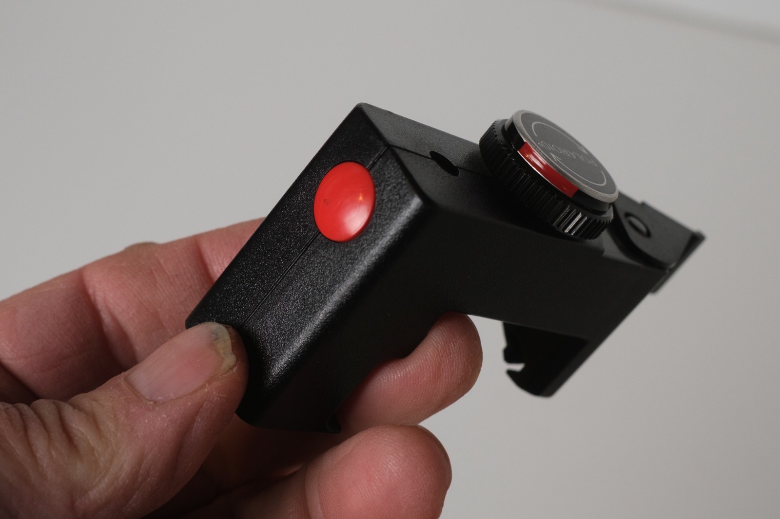 POLAROID Self Timer #2326 for Non-Foldable SX-70 OneStep, 1000, Button or Pronto