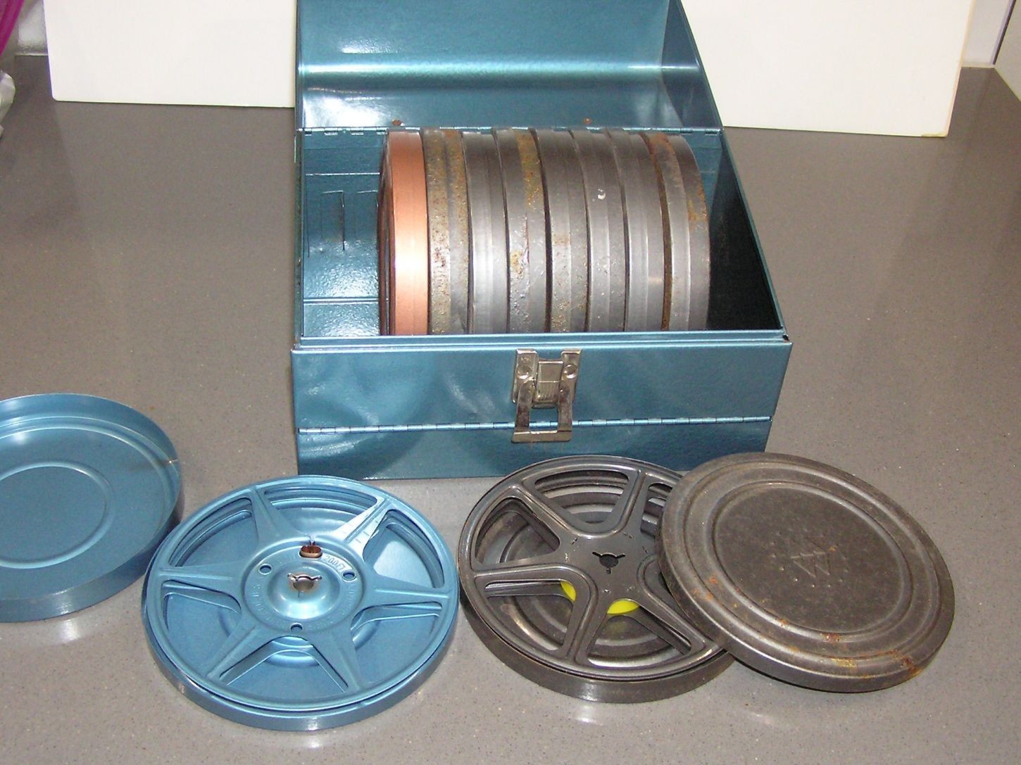 Bruce 8mm Film Storage Case 12 Slot +10 Empty Metal Reel Canister