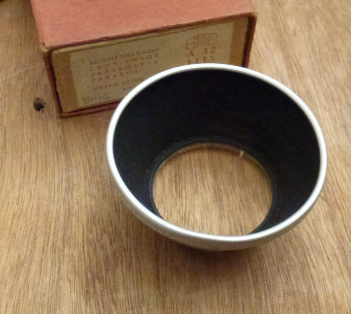 genuine Zeiss Contax A42 42mm 1115A42 push fit slip on lens hood shade A42 1115