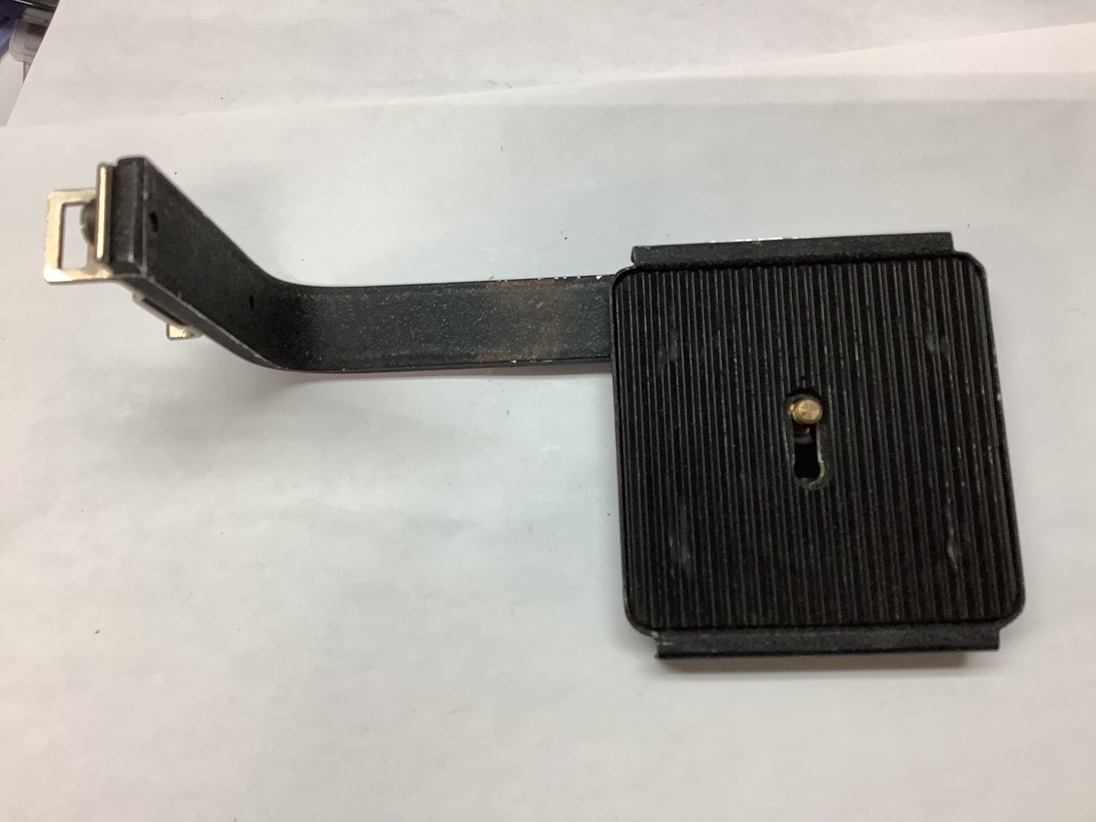 Heiland Flash Bracket L-Mount for Press Camera Speed Graphic Tripod