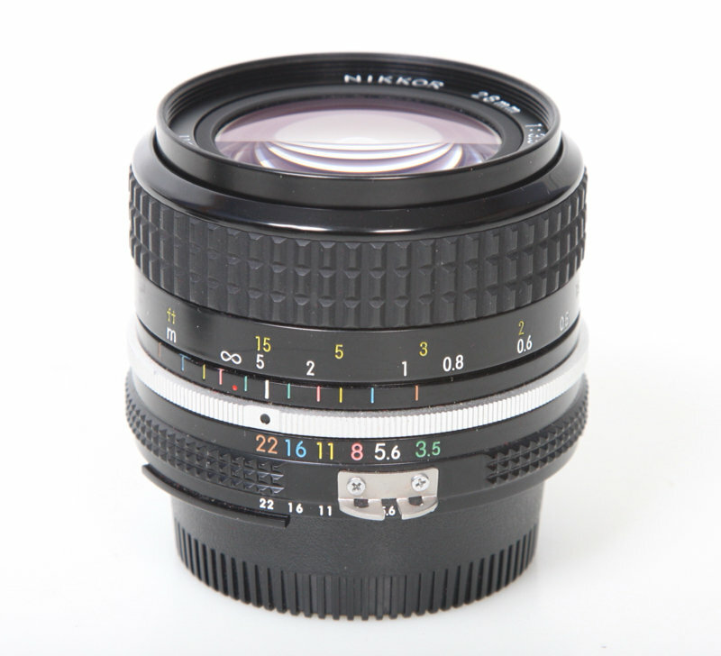 Nikon 28mm f3.5 Ai lens – Very clean Nikkor