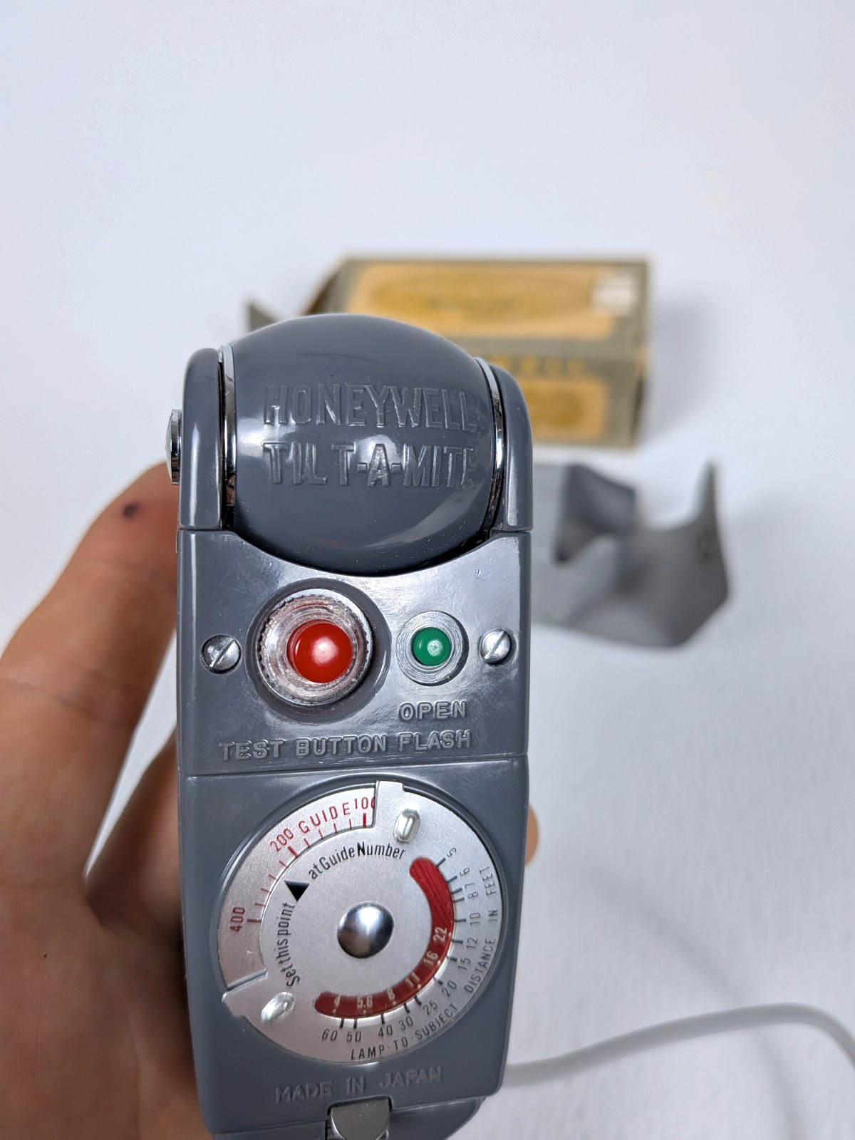 Vintage Honeywell Tilt-A-Mite Camera Flash Unit w/ Original Case & Box Excellent