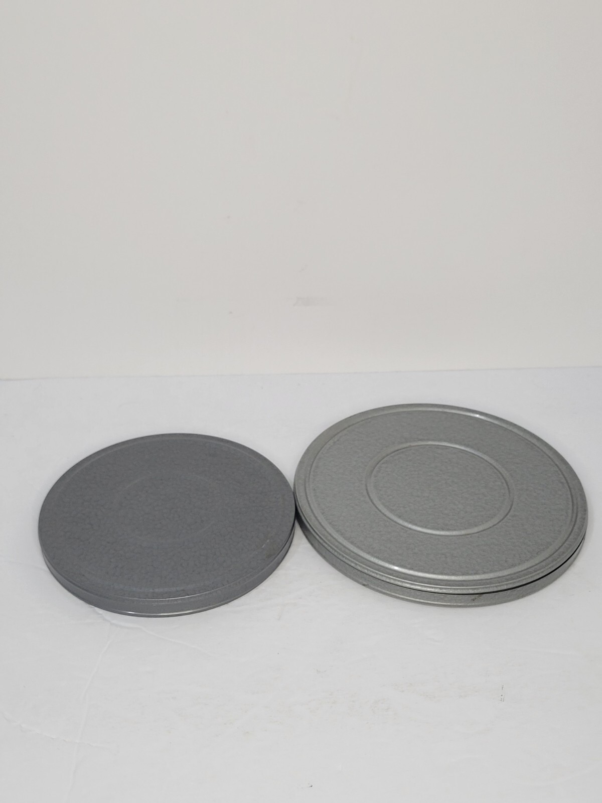 Vintage Empty Brumberger 8mm 5 in 200 Ft Film Reel & Canister And Compco