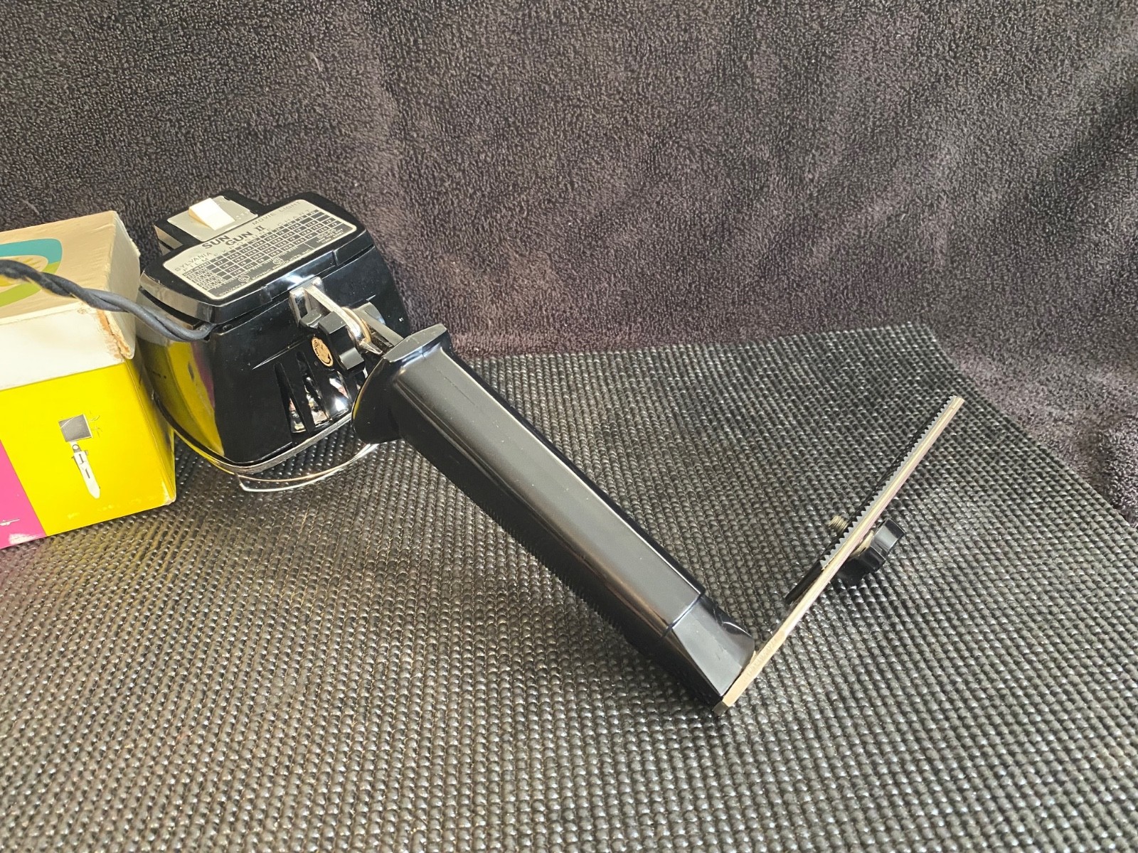 Vintage Sylvania SUN GUN II Movie Light MODEL SG-55 in Box w/ Instructions WORKS
