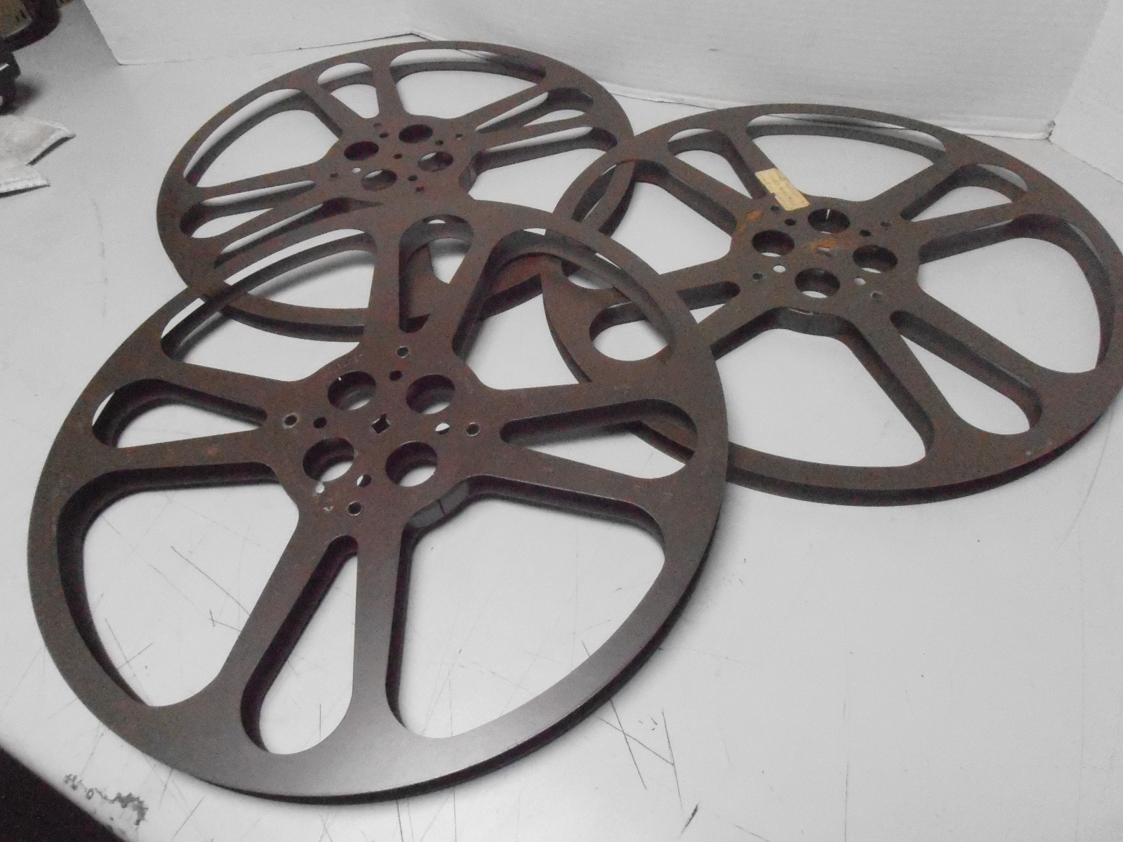 3x Vtg 2000′ 600m 16mm Metal Film Reel Goldberg Bros 15″ Movie Take Up 50 Min