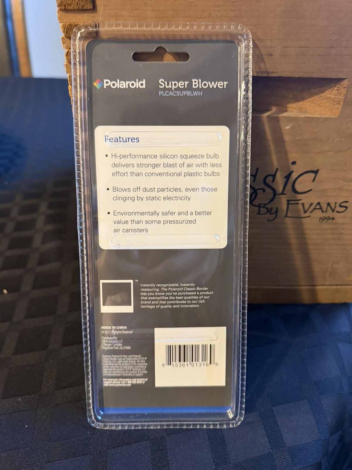Polaroid Super Blower With Hi Perfomance Silicon Squeeze Bulb with accessories