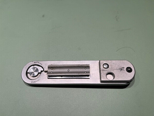 LEITZ FLASH BASEPLATE BUNOO, FOR LEICA C SERIES