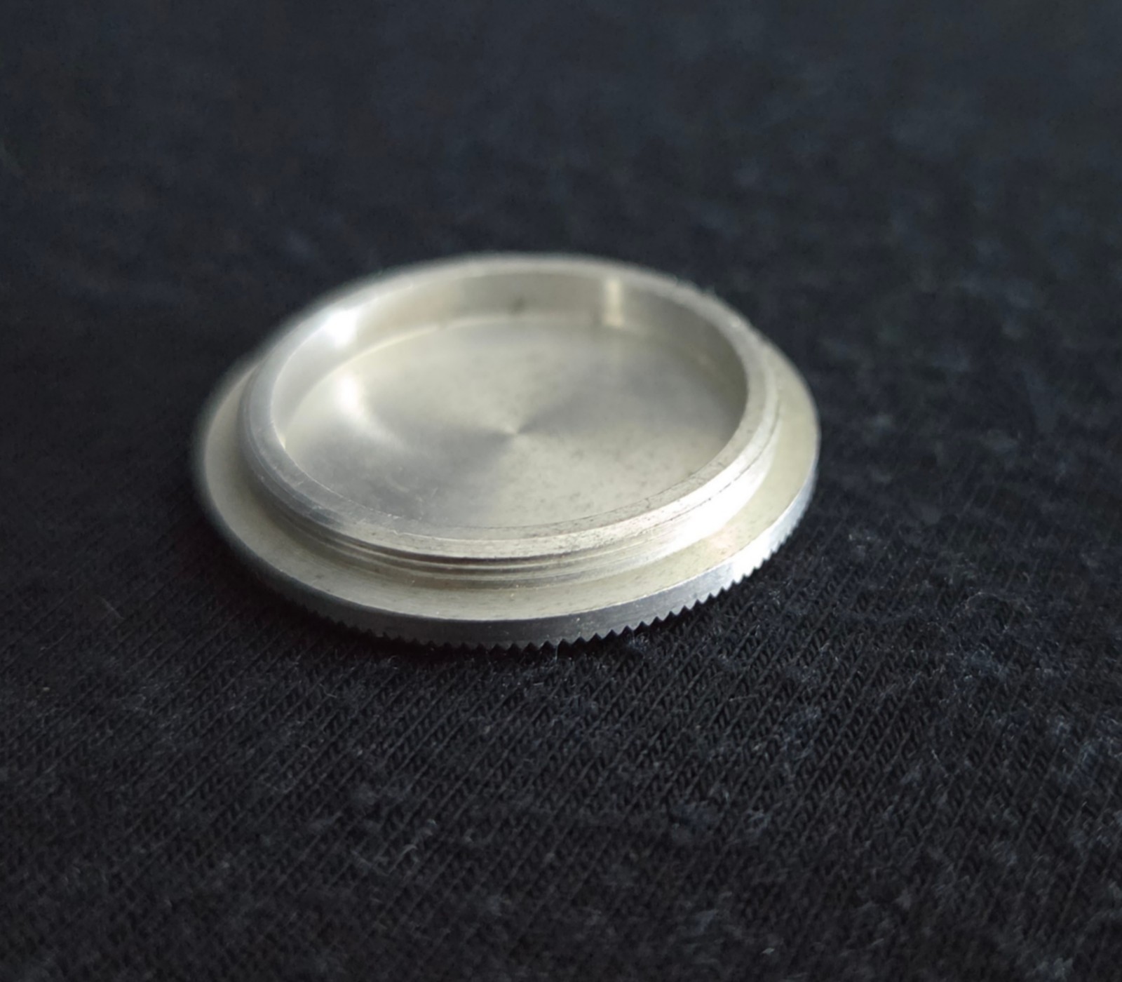 Lot of 5 Vintage 22mm Screw-In Metal Lens Caps SOM Berthiot & Kern Paillard…