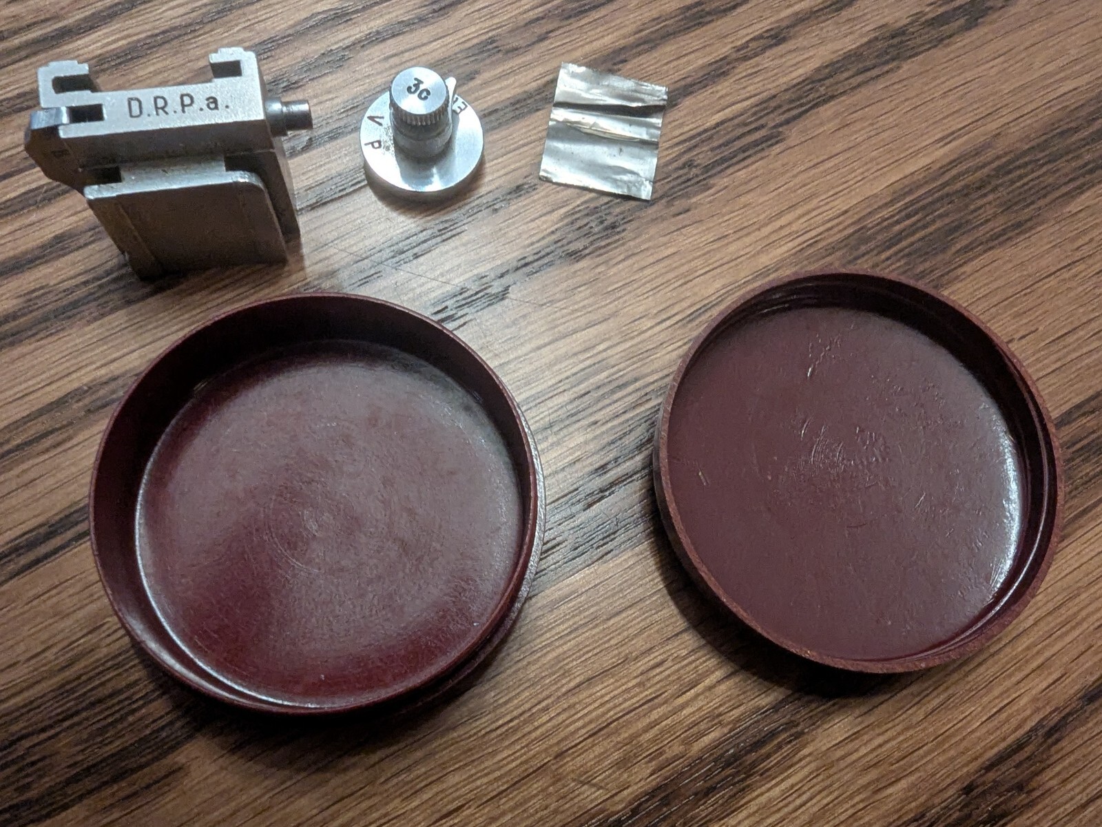 Geiss Synchron Contact For Leica IIIc In Bakelite Case