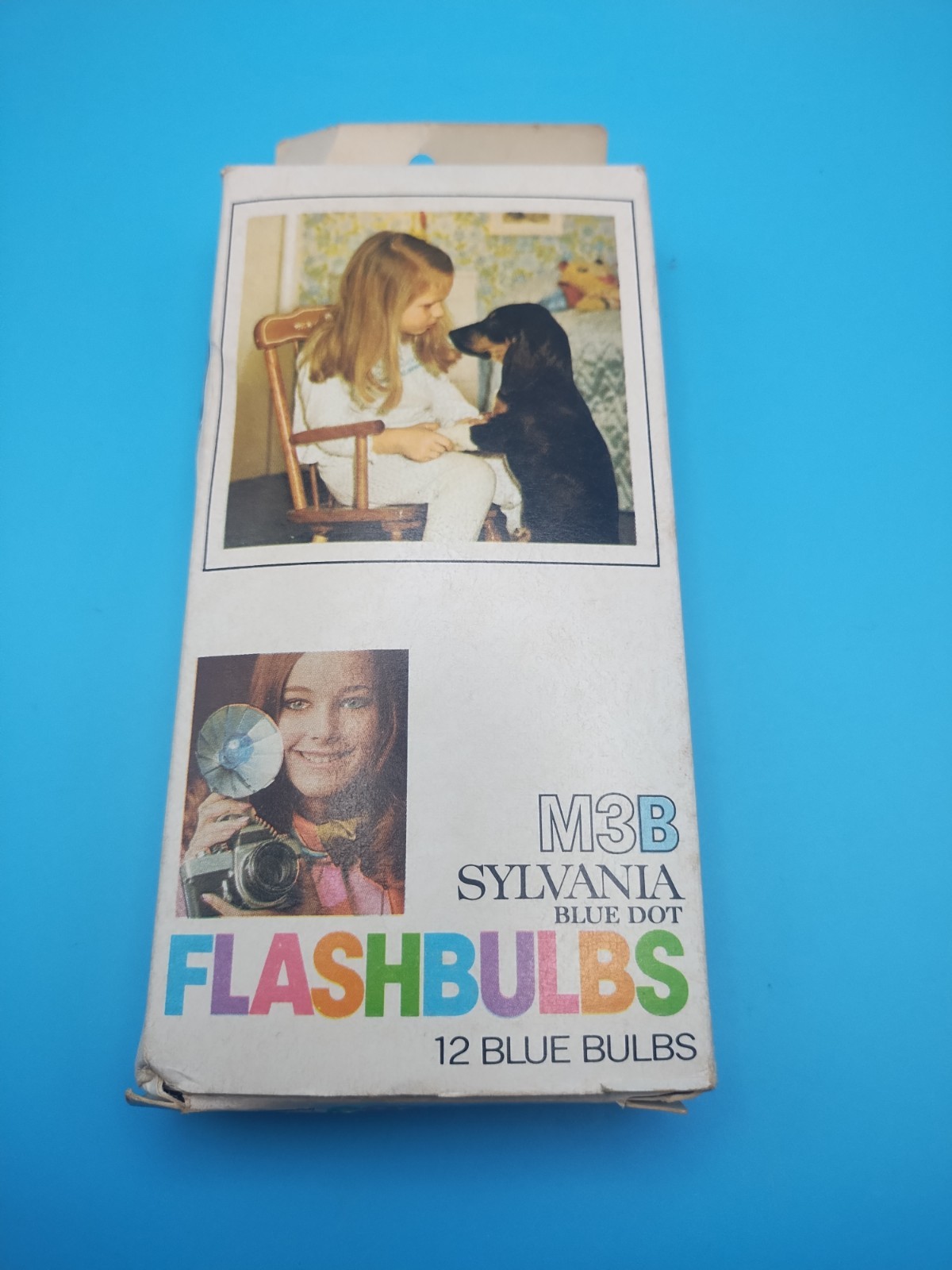Vintage Sylvania Blue Dot M3B Flashbulbs 12-Pack