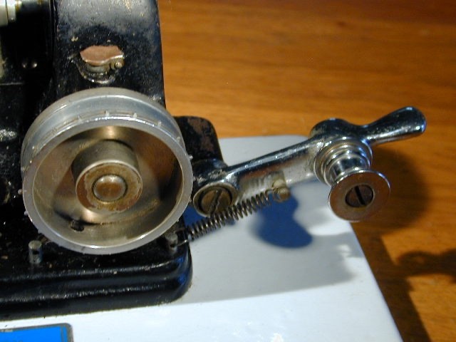 NEUMADE 16MM FILM MEASURING MACHINE MODEL HM-5-S ON PAINTED METAL BASE