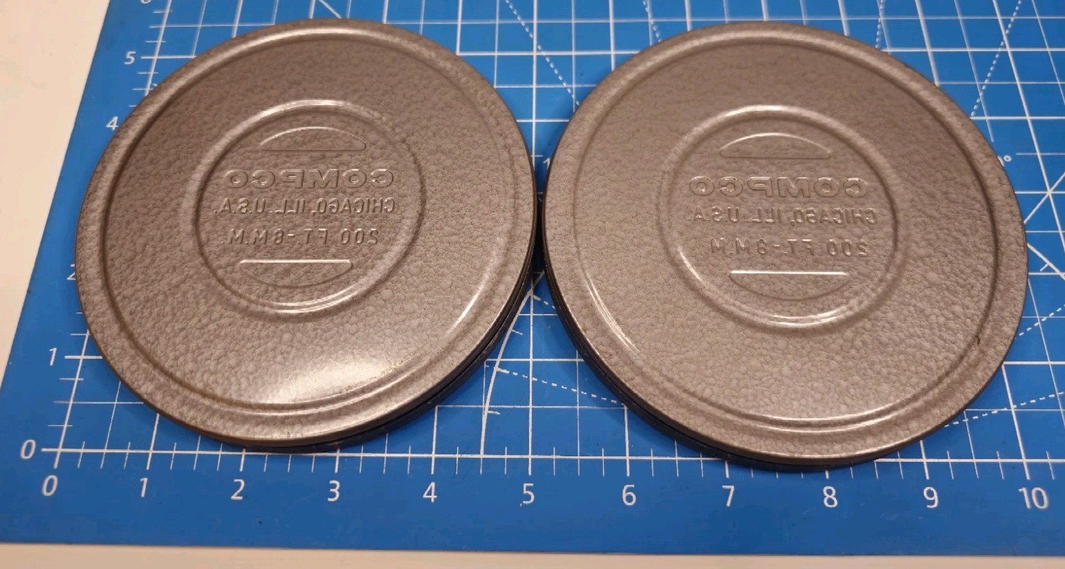 2 Vintage 8mm Movie Film 5” Empty Reels 200’ In Compco Canisters Collectible