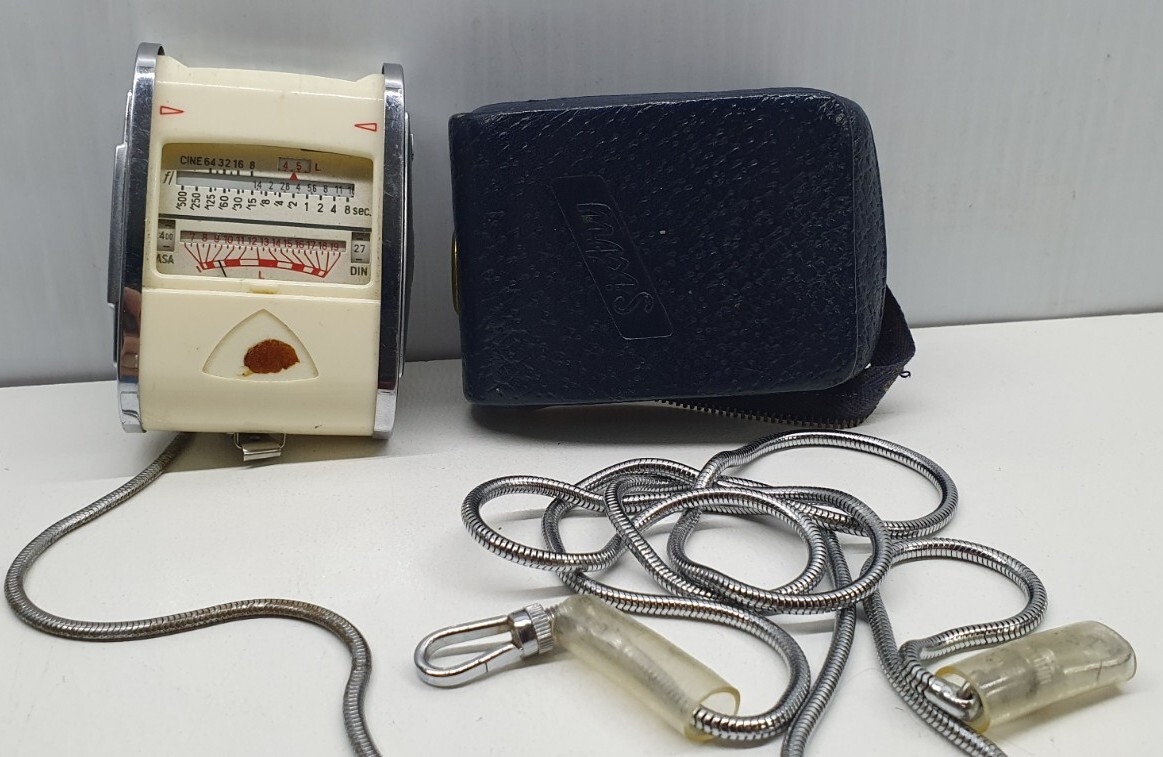 Gossen Color Finder Vintage Light Meter Germany West Strap Case Works Used