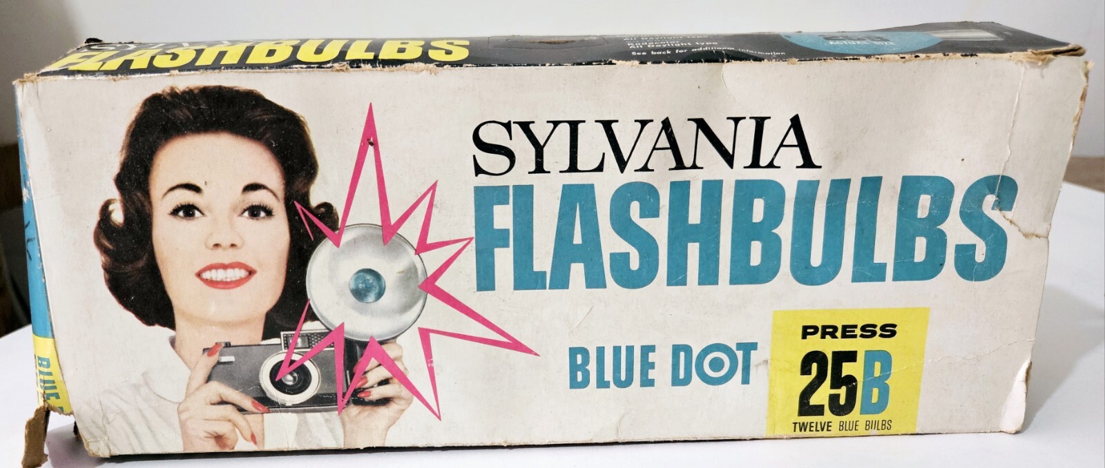 Sylvania Blue Dot Press 25B Vintage Camera Photo Flash Bulbs, Partial Box Of 6