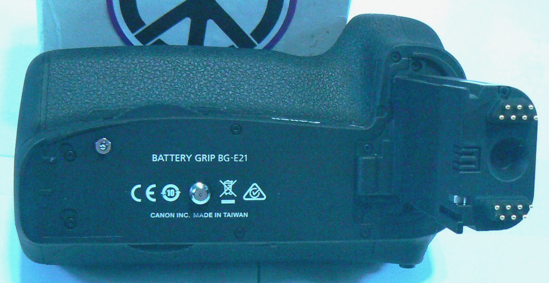 Canon Battery Pack Grip BG-E21 – Vintage