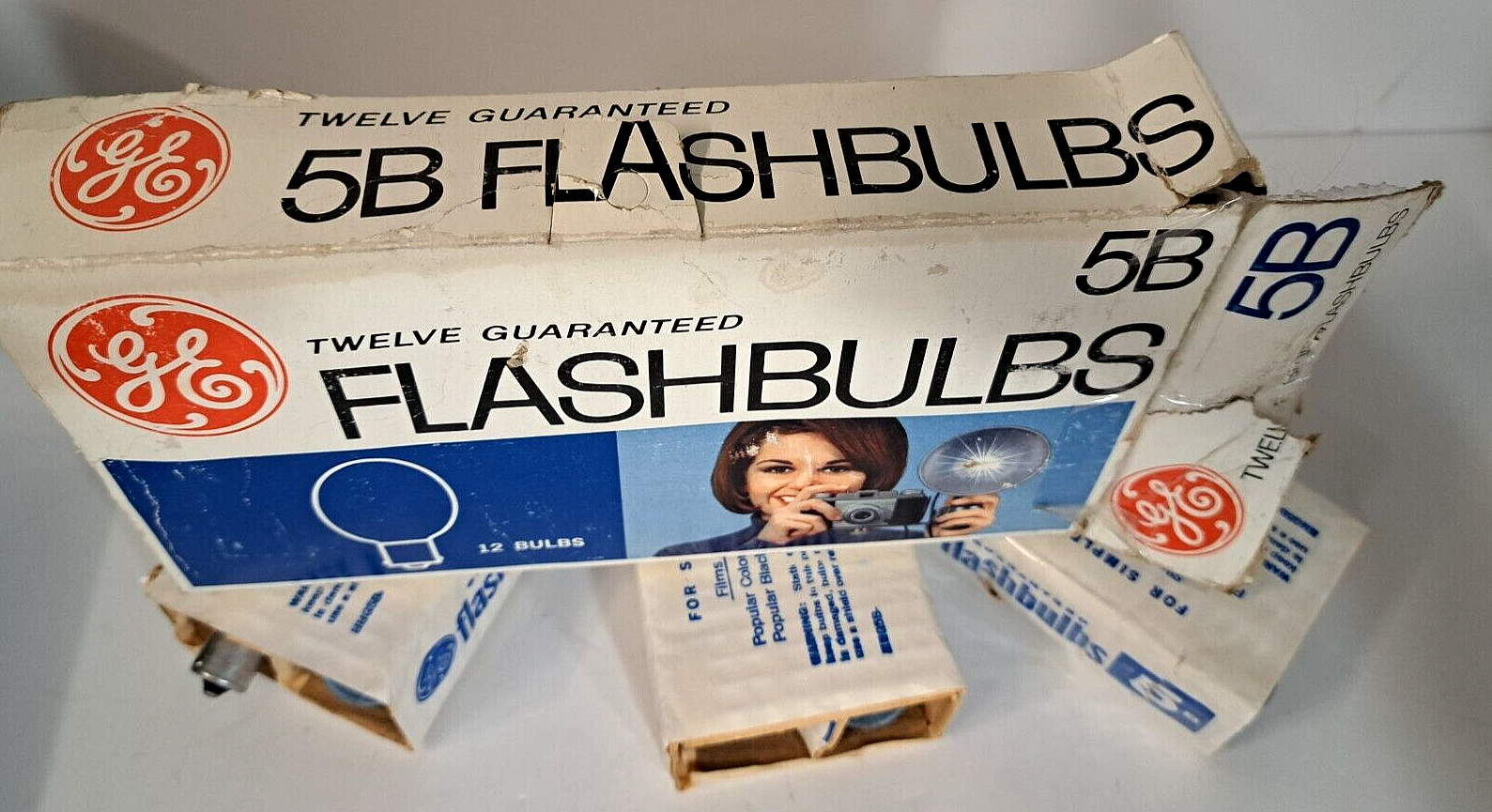General Electric Flashbulbs 5B 12-Pack Unused Box & Packing Vin 1960’s RARE