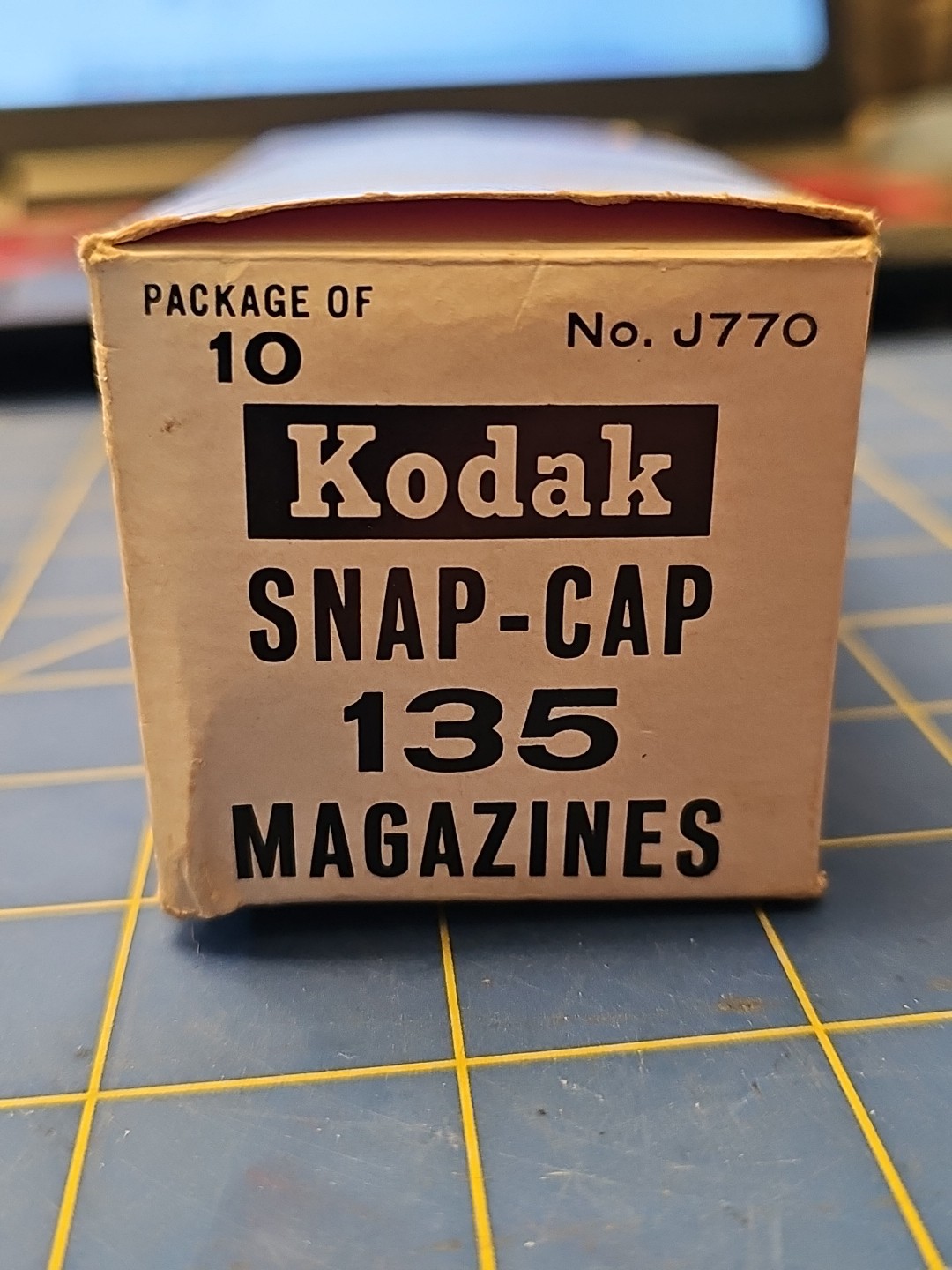 Kodak Snap-Cap 35mm 135 Film Magazine Lot of 4 Canisters No. J770 NEW OLD STOCK