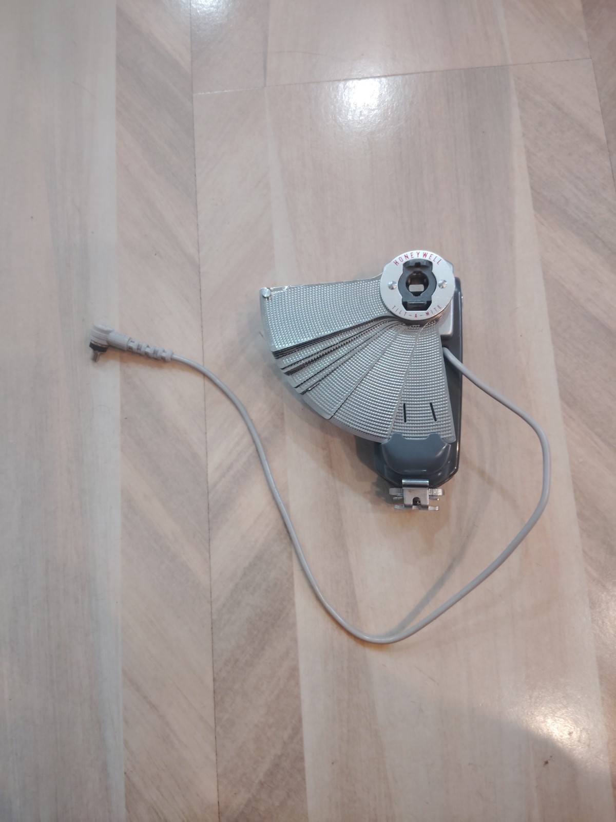 Vintage Honeywell Tilt-A-Mite Flash Unit Made In Japan – Folding Reflector…
