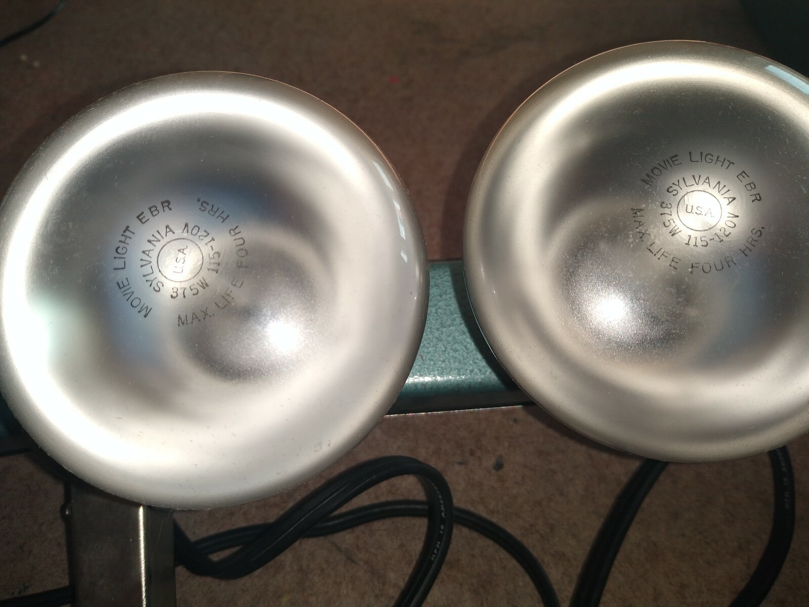 Vintage ACME Mov-E-Lite Light Bar With Hard Case