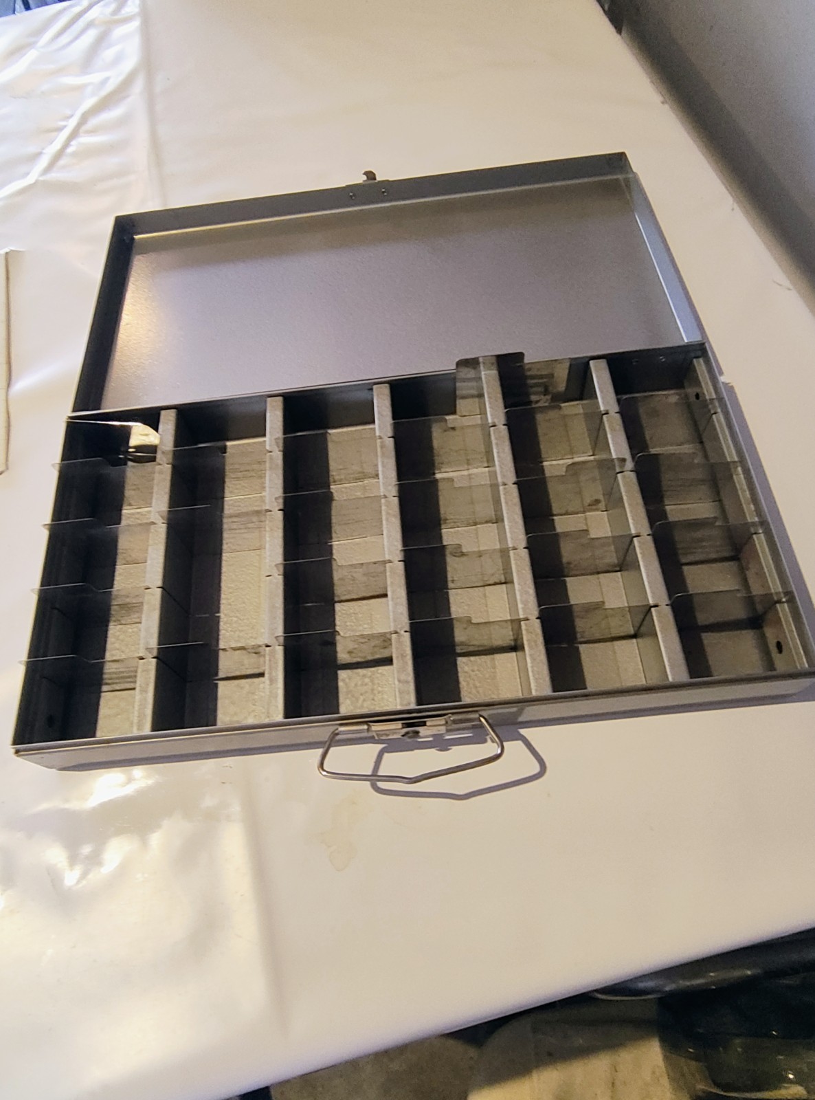 Vintage Metal Slide Storage Box Case Holds 150 35mm Slides or Coins CLEAN!