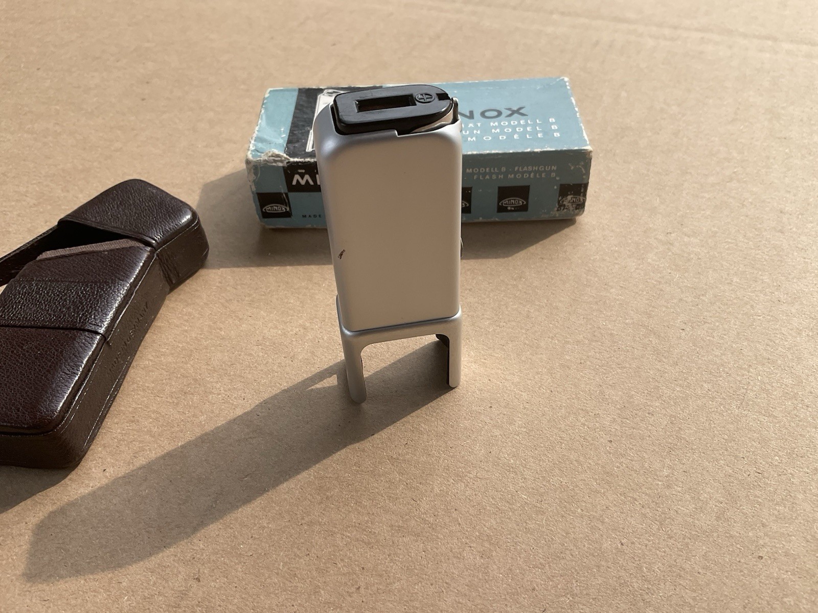 Minox B.C. Flashgun Model B for AG-1 Flashbulbs w/ Case & Box