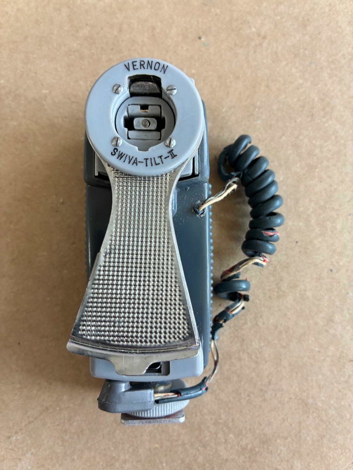 Vintage Vernon Swiya-Tilt-II Camera Flash Flashgun Made in Japan w/ Case