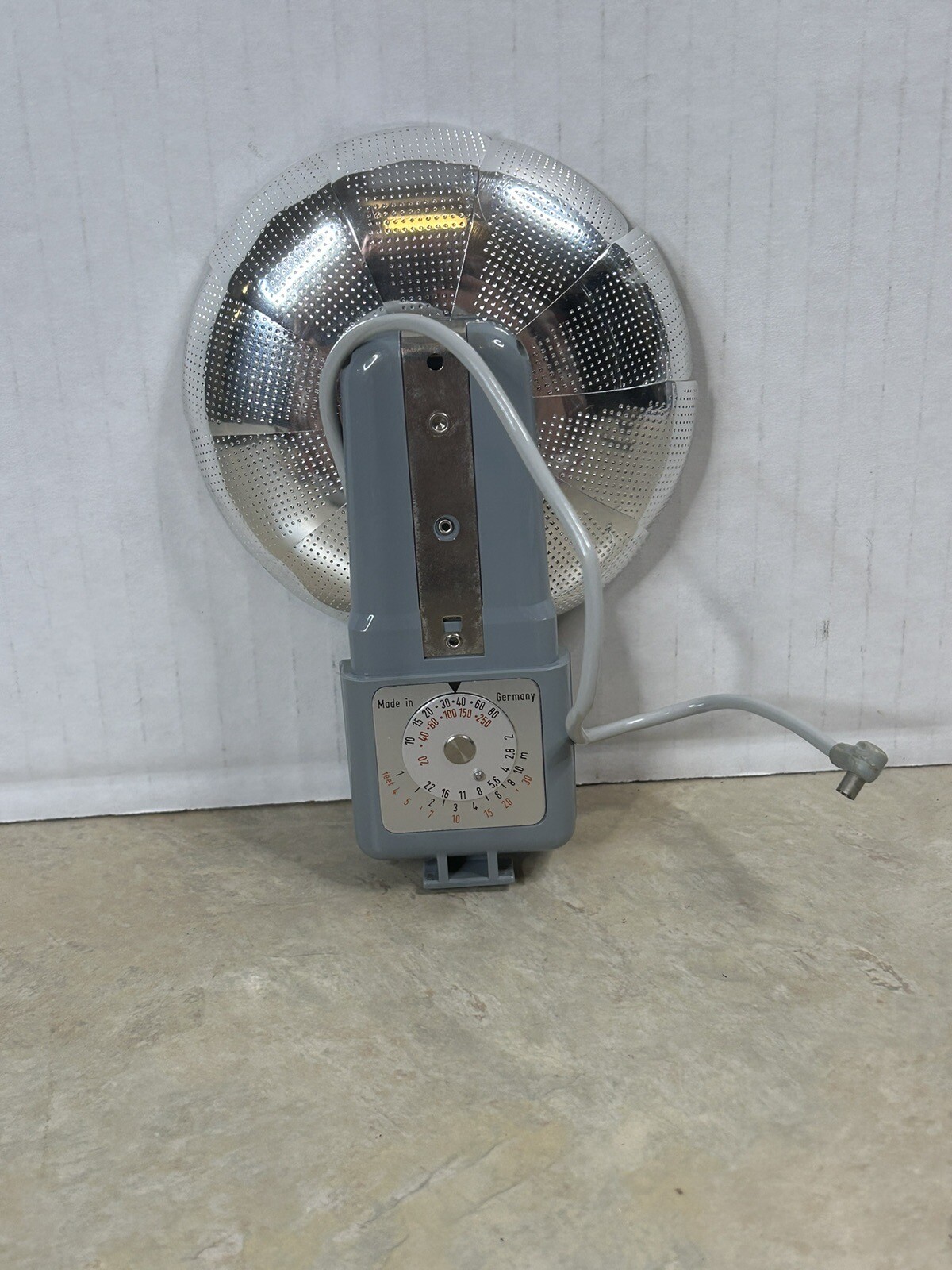 Vintage ZEISS IKON Ikoblitz 4 in Original Box Germany, No Bulb