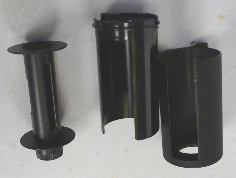 Nikon 35mm Reloadable Cassette Bulk Film Magazine Canister – Vintage