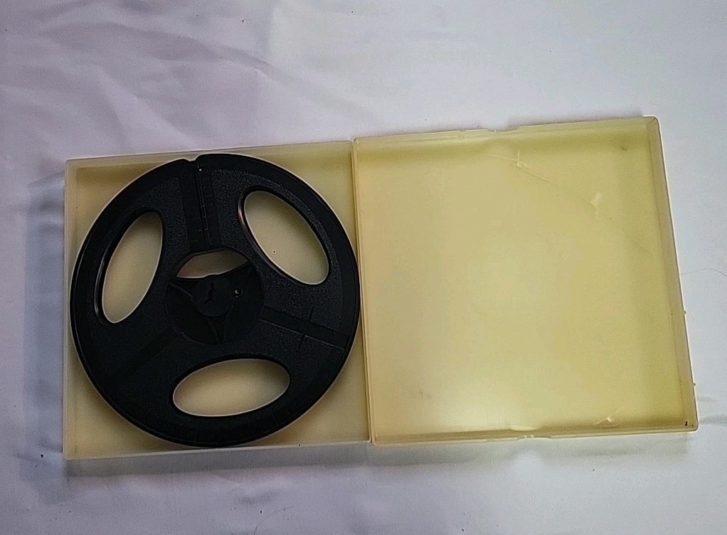 vintage Baia Dual 8 film reel Plastic Reel 400 Ft With Case