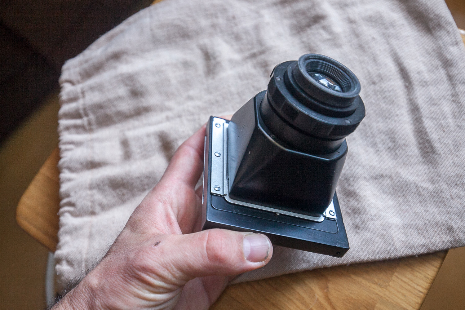 Magnifying Hood Finder with fucusing screen for Salut Kiev 88 Hasselblad